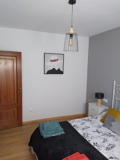 La Torre Del Reloj Lägenhet Ponferrada Exteriör bild
